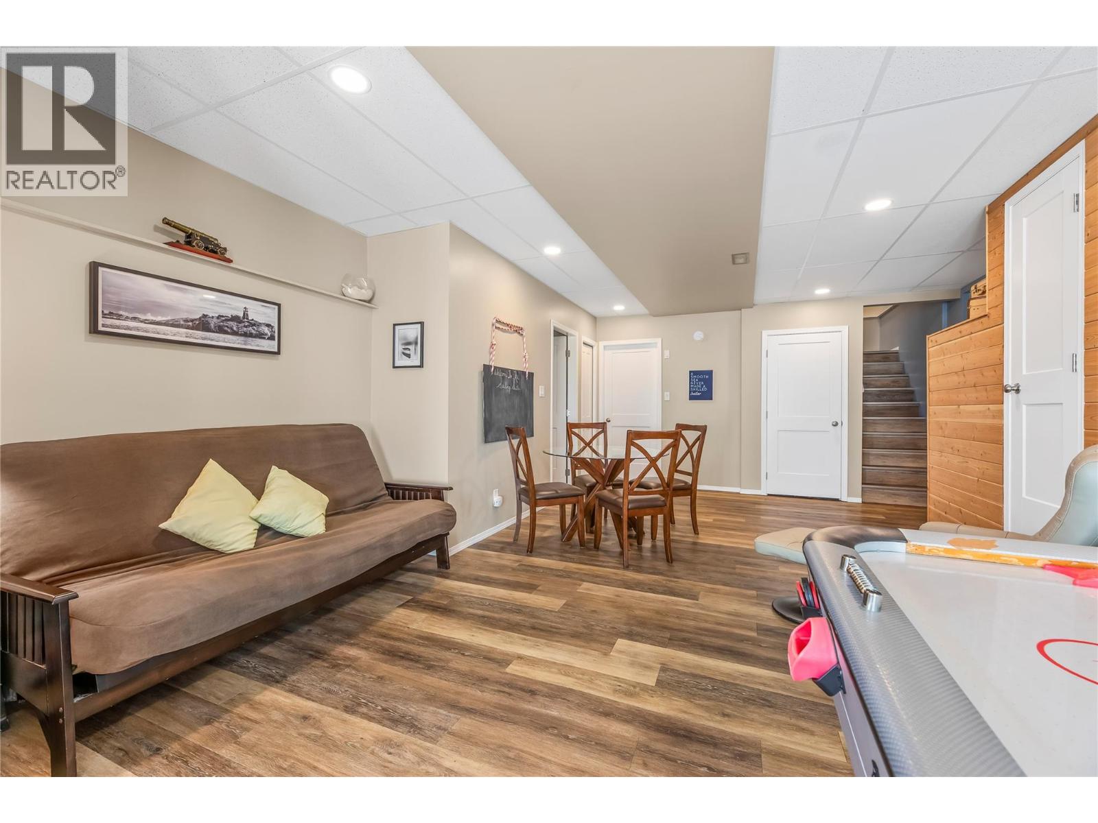  2306 Eagle Bay Road, Blind Bay