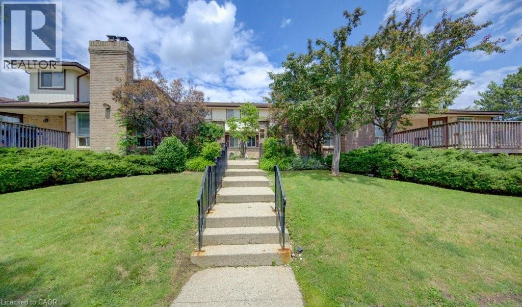 #3 458 BEECHWOOD Place - 1