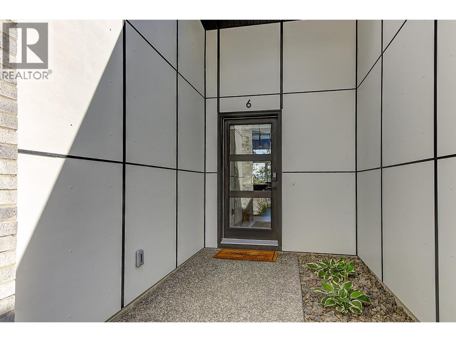 6 2835 Canyon Crest Drive, West Kelowna