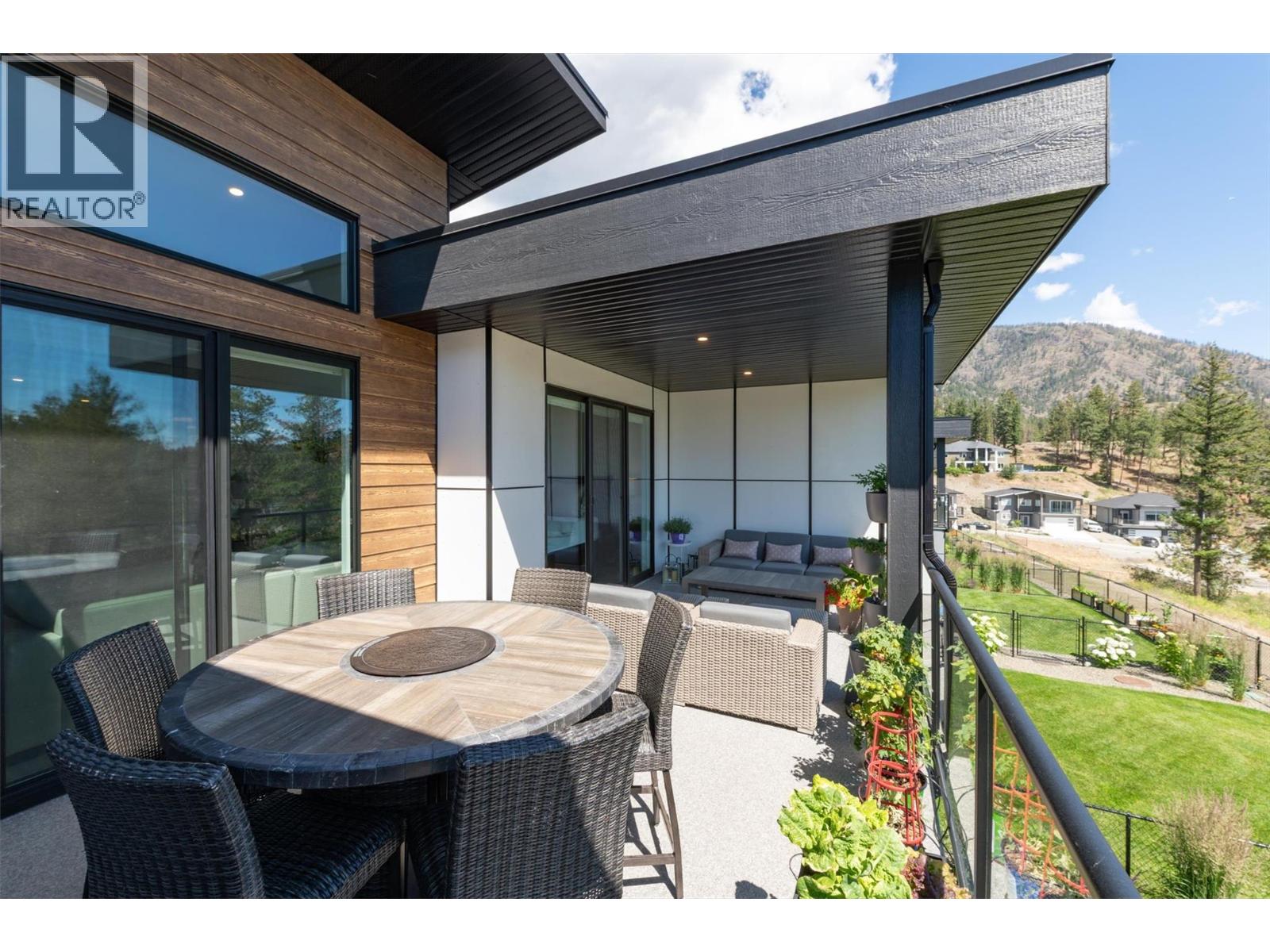 6 2835 Canyon Crest Drive, West Kelowna