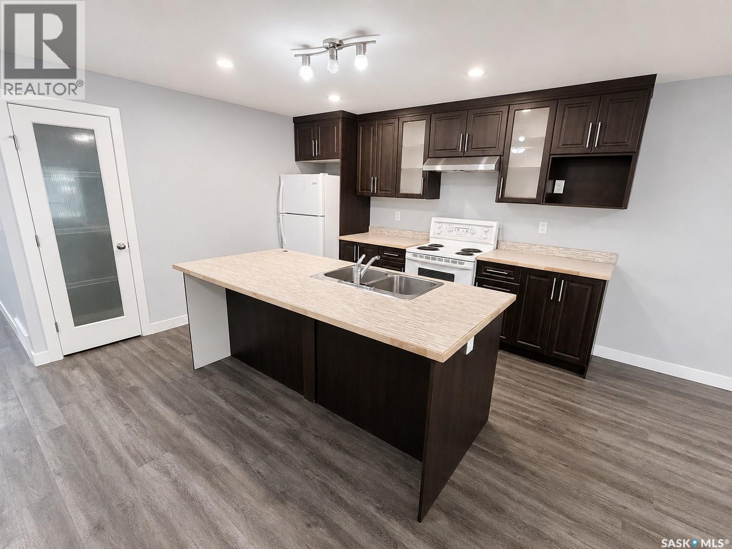 2264 Montreal STREET - 3