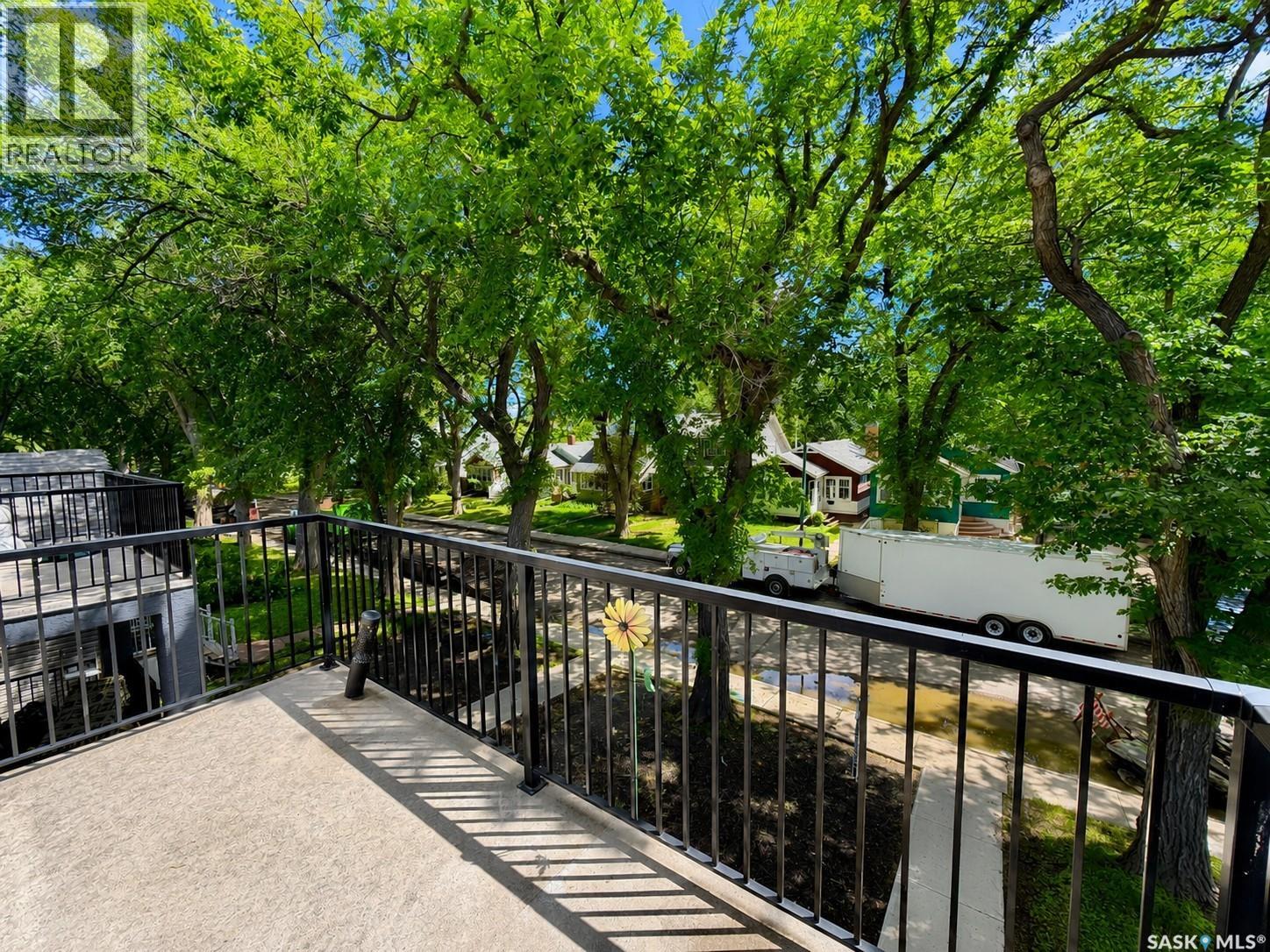 2264 Montreal STREET - 23
