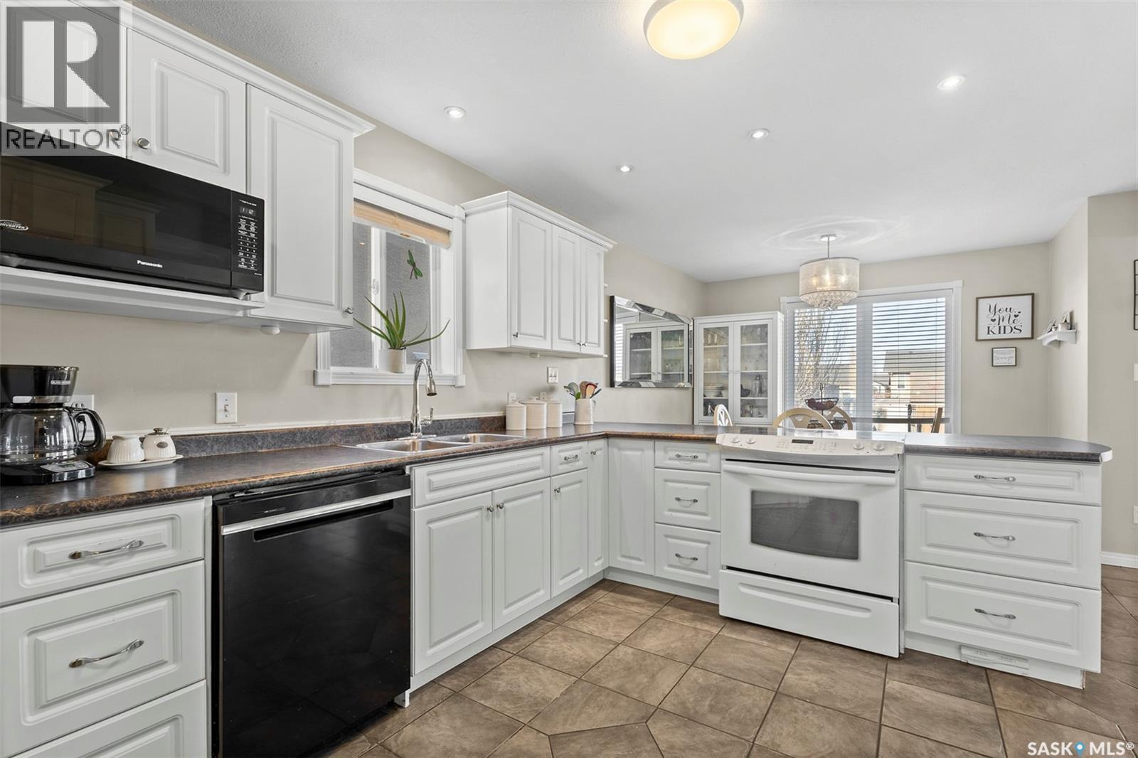 813 Sandy RISE — photo 15