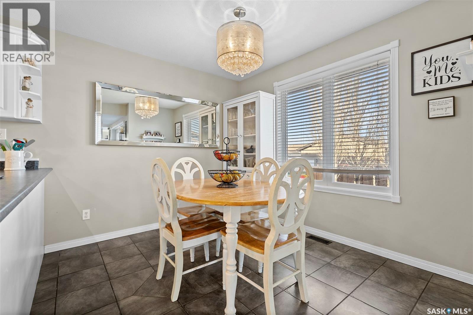813 Sandy RISE — photo 16