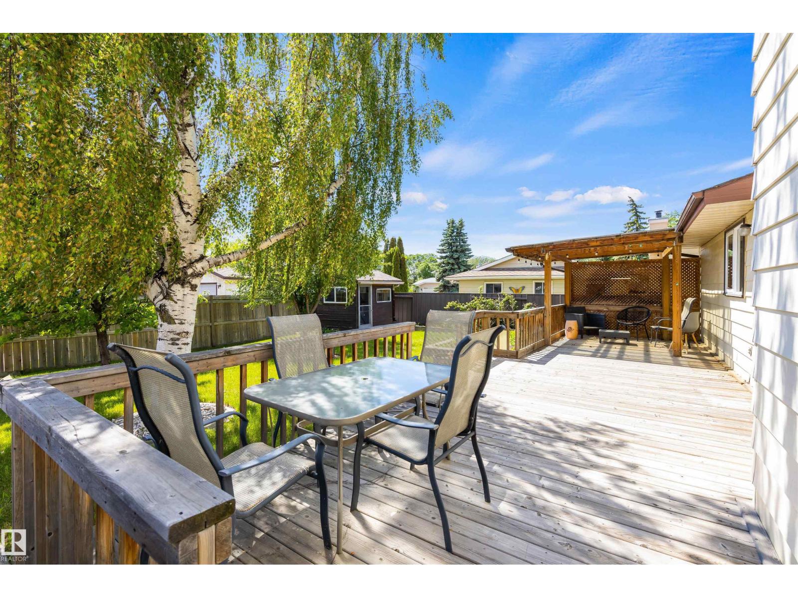 9231 169 AV NW — photo 53