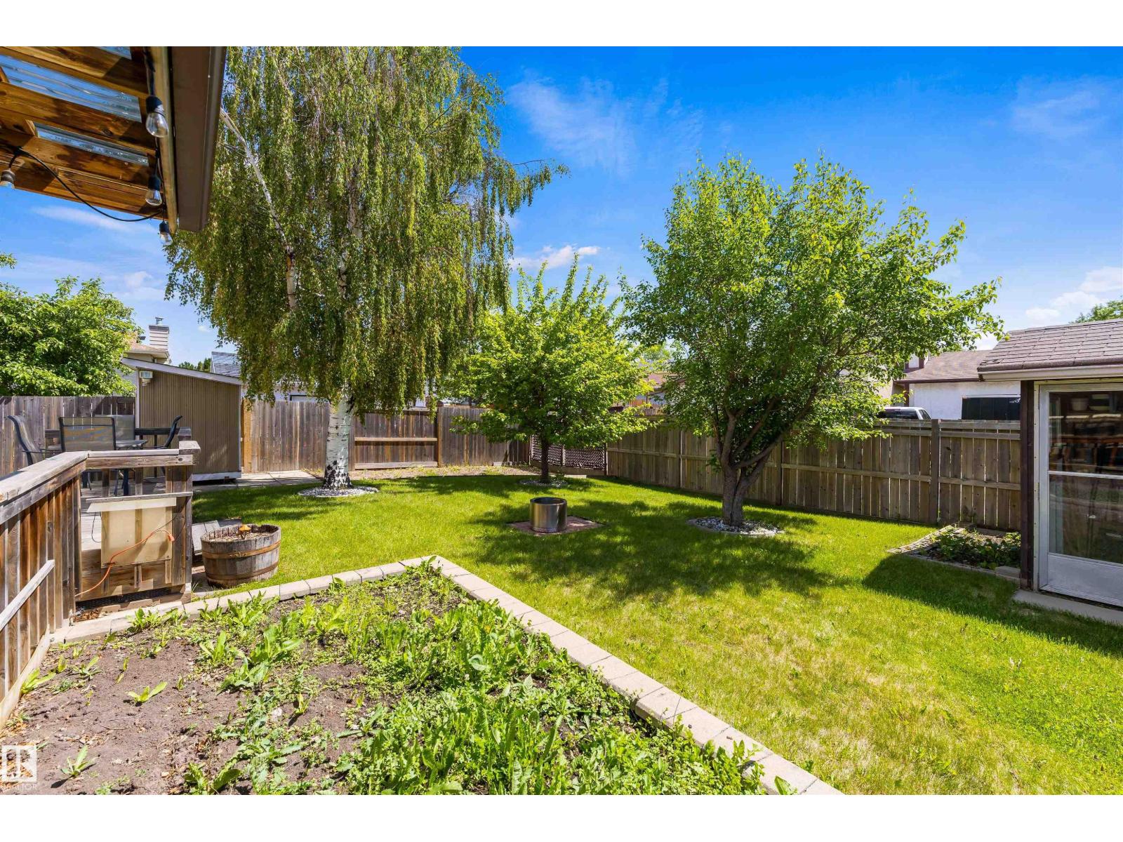 9231 169 AV NW — photo 59