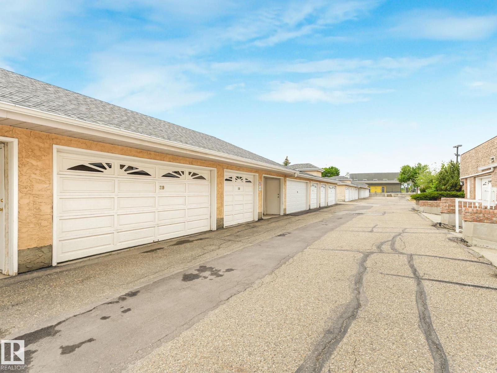 #330 15499 CASTLE DOWNS RD NW — photo 50