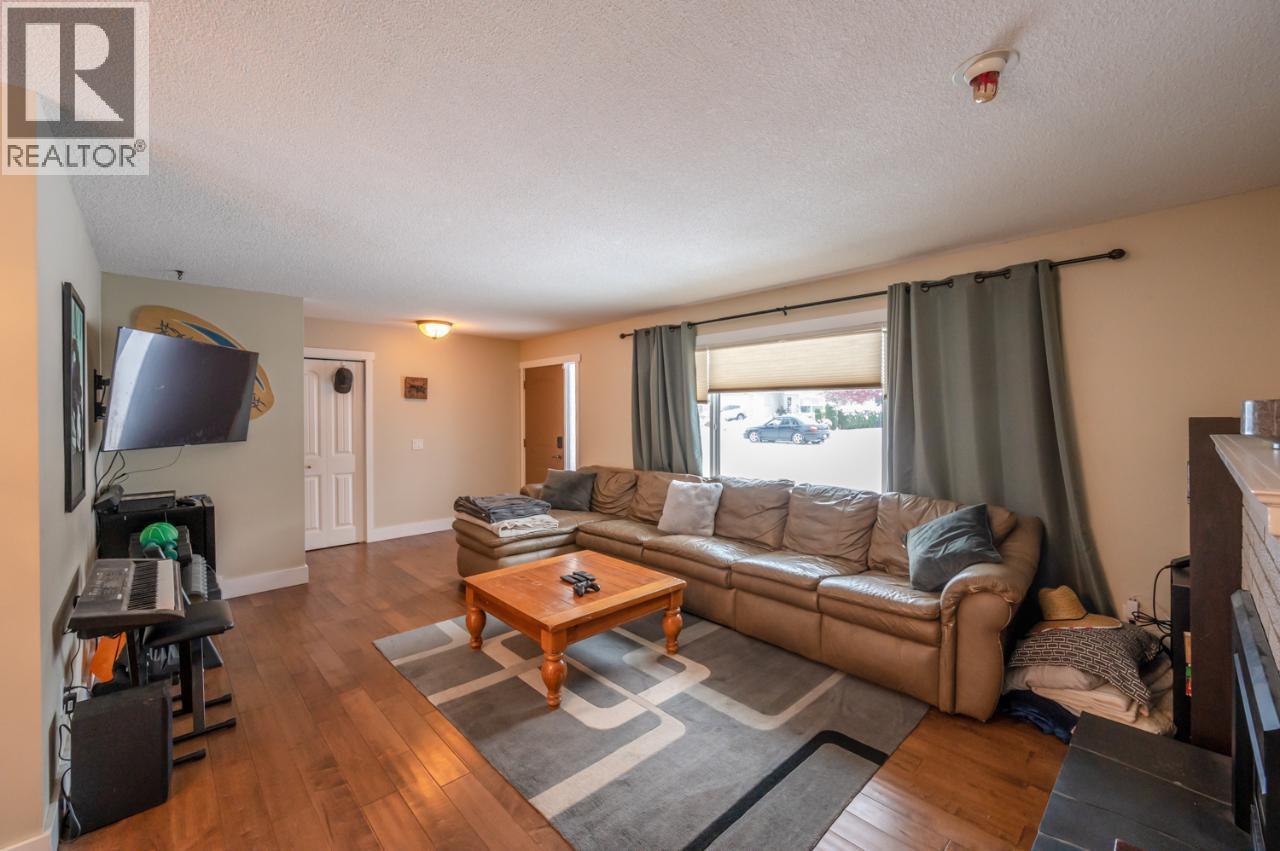 668 TOZER Avenue - 4