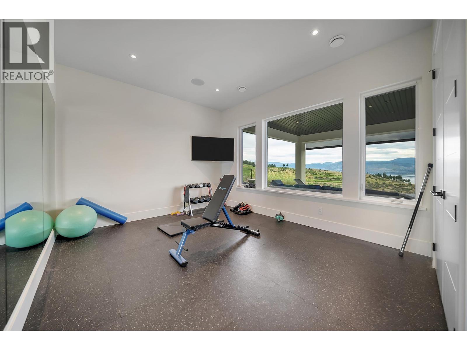  5725 Mountainside Drive, Kelowna