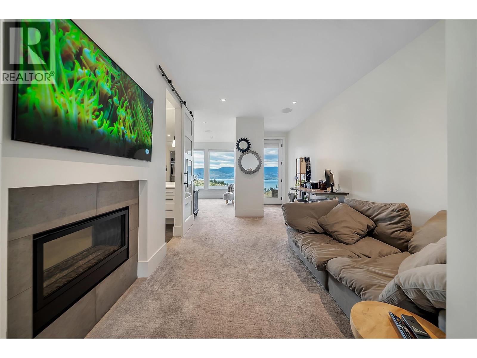  5725 Mountainside Drive, Kelowna