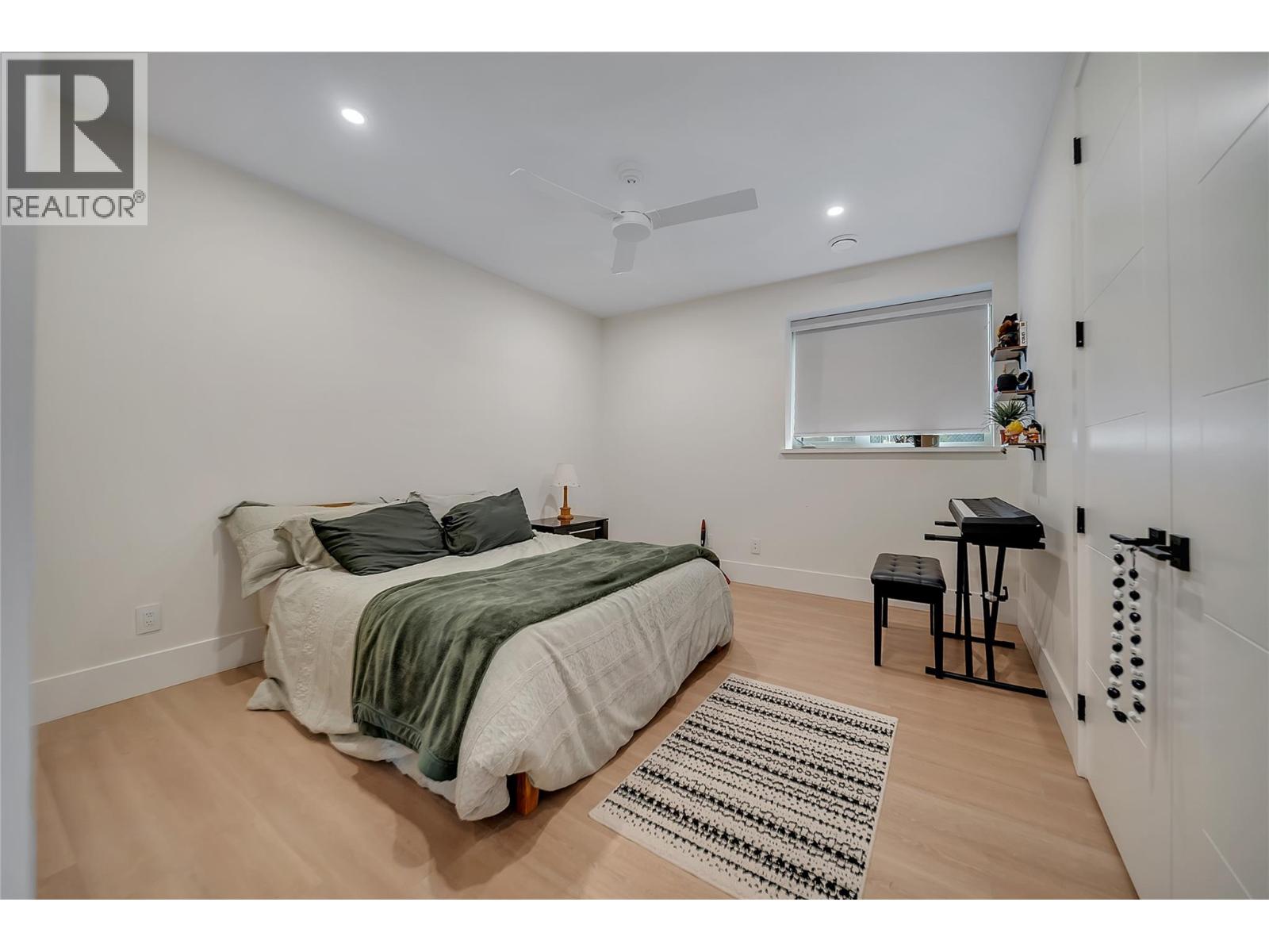  5725 Mountainside Drive, Kelowna