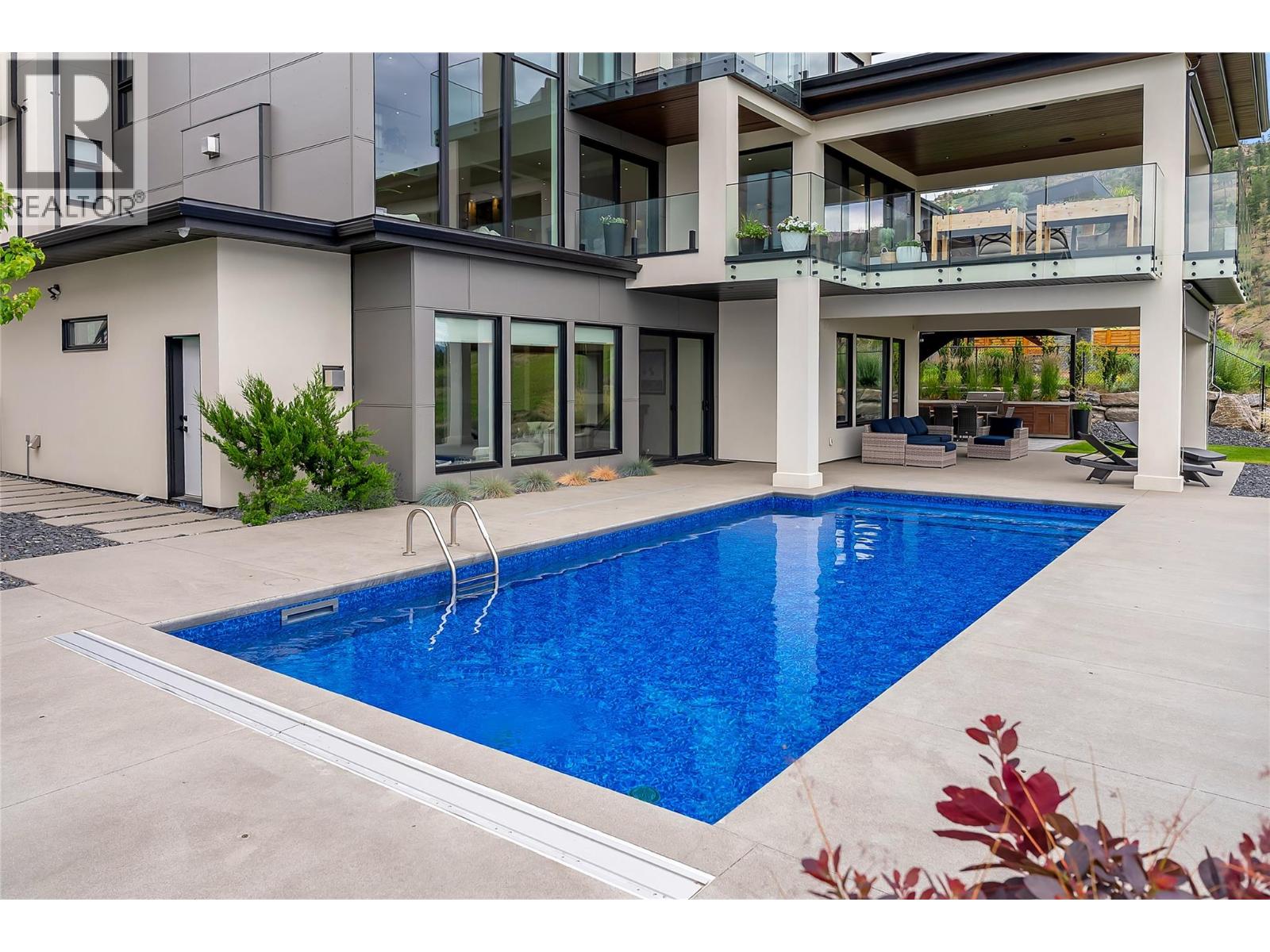  5725 Mountainside Drive, Kelowna