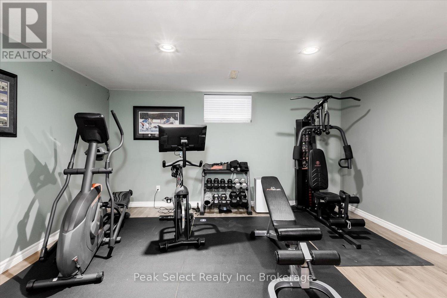 180 RIDGEWOOD CRESCENT - 29