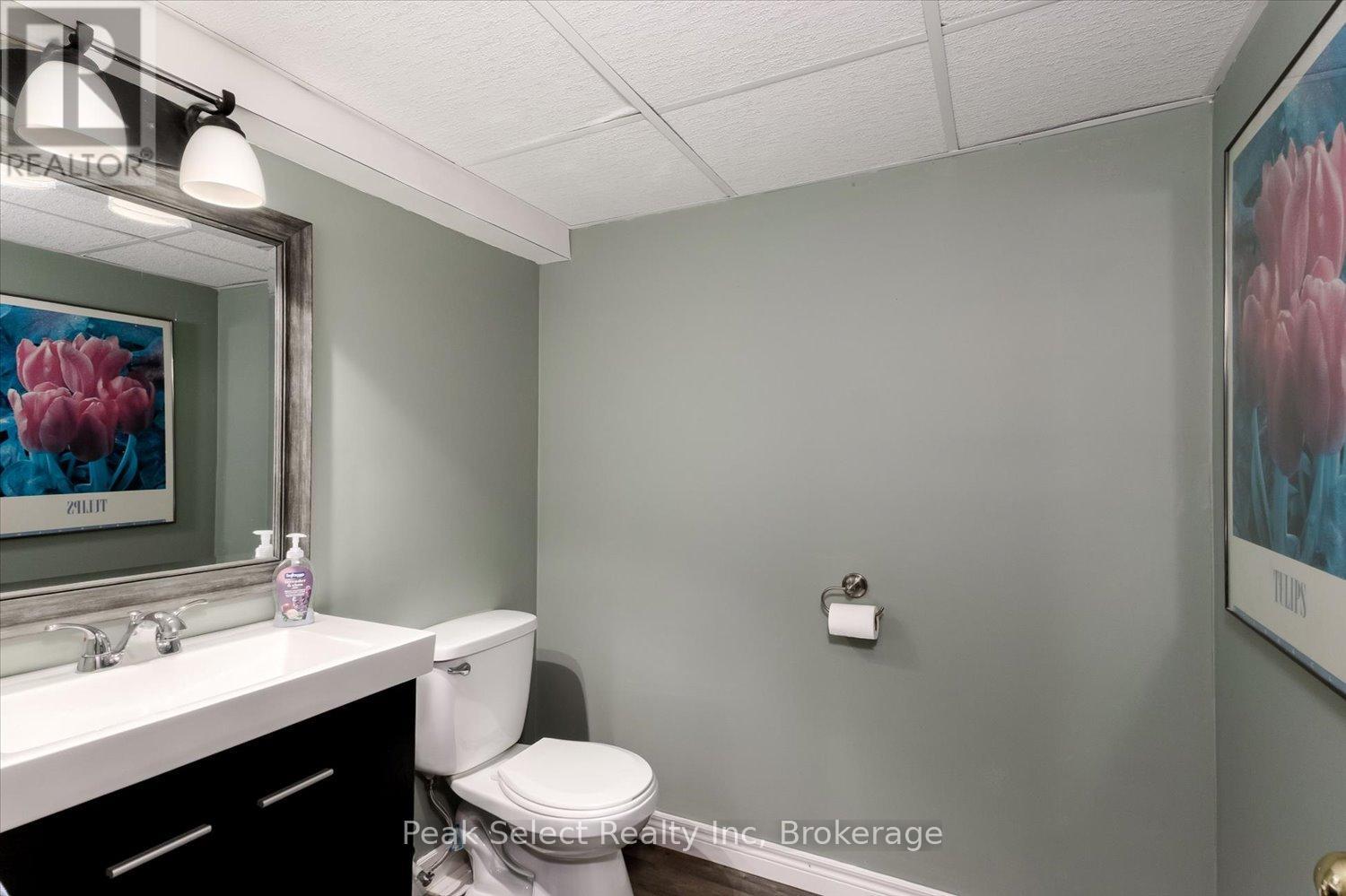 180 RIDGEWOOD CRESCENT - 31