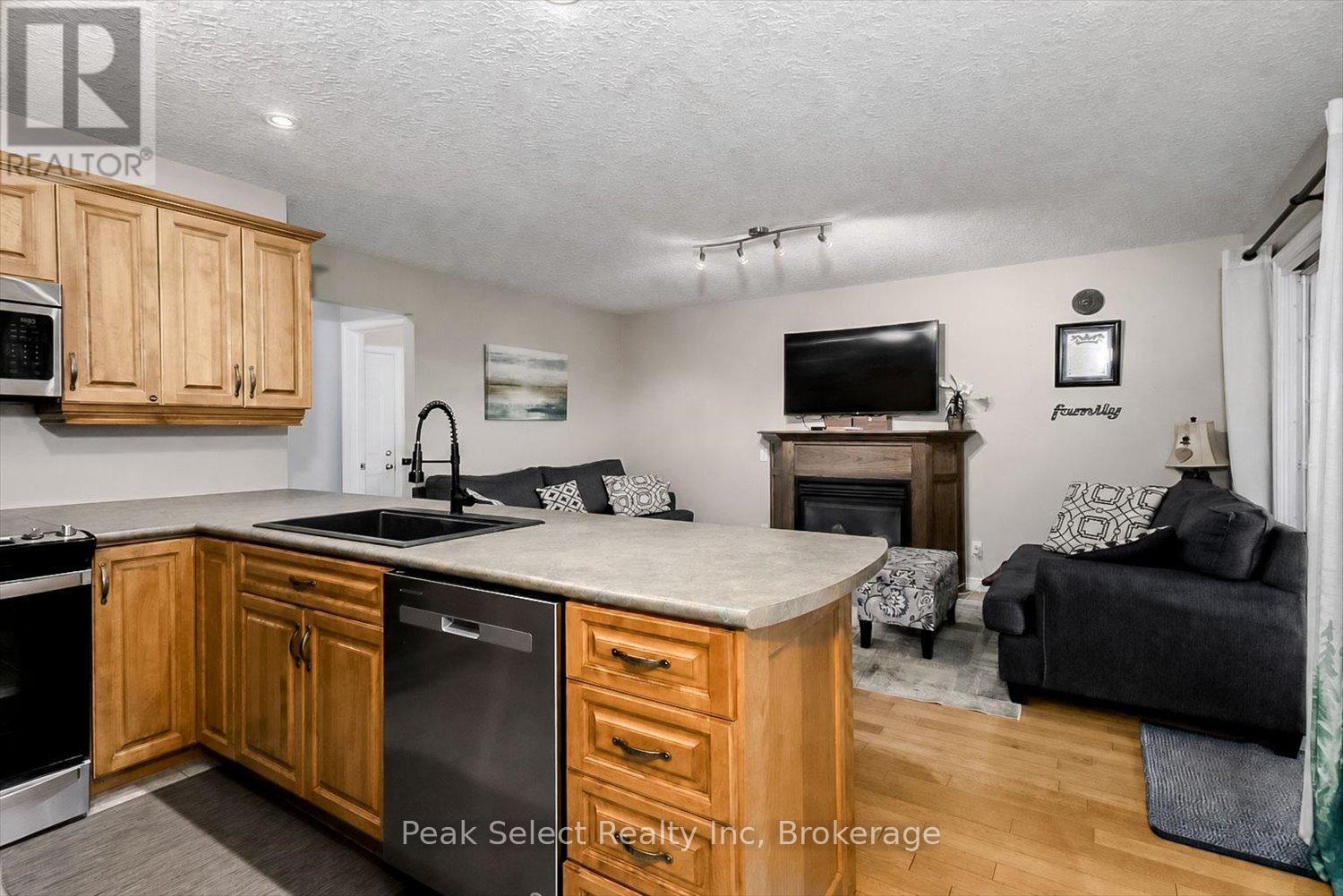180 RIDGEWOOD CRESCENT - 12