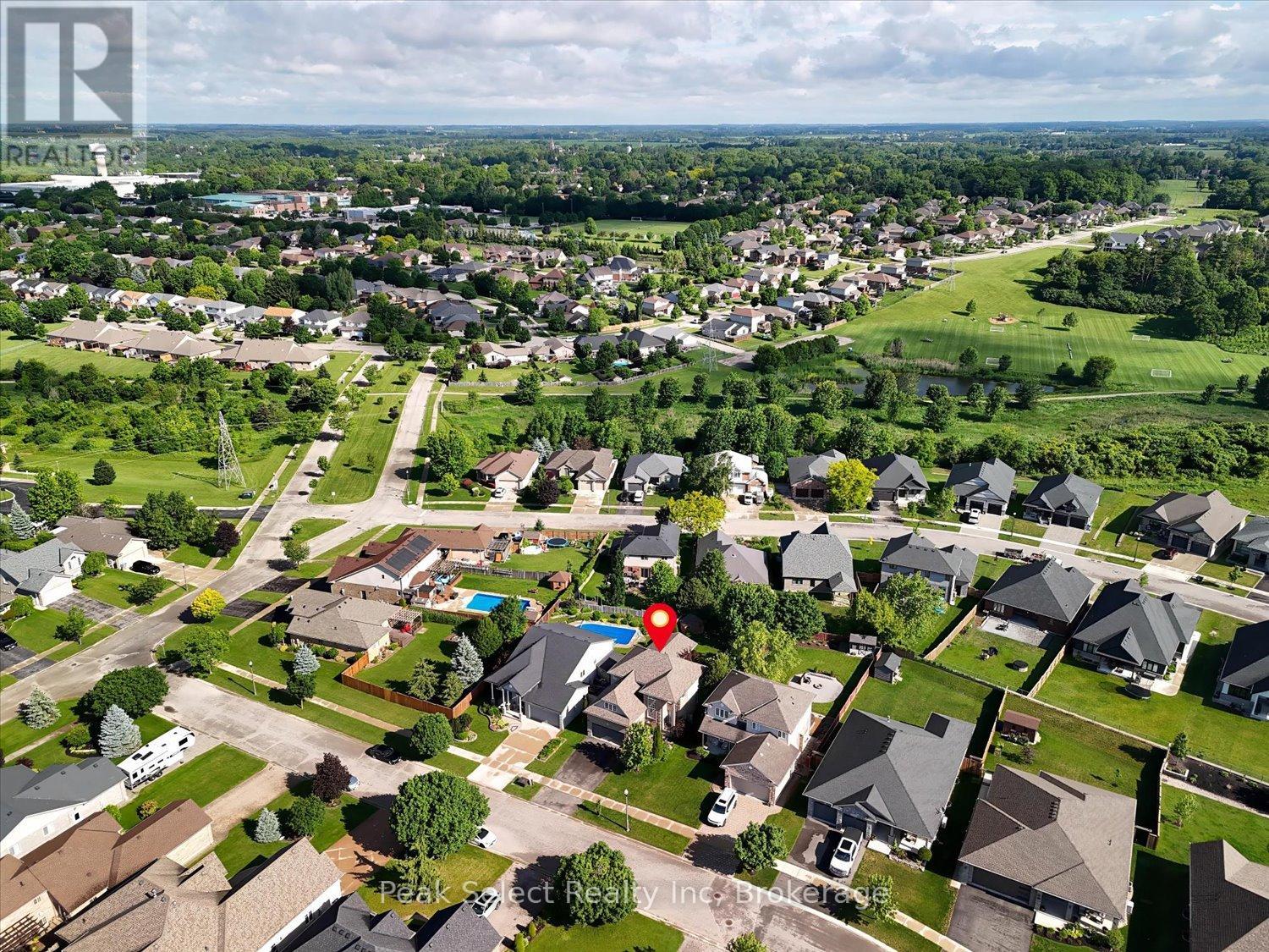 180 RIDGEWOOD CRESCENT - 39