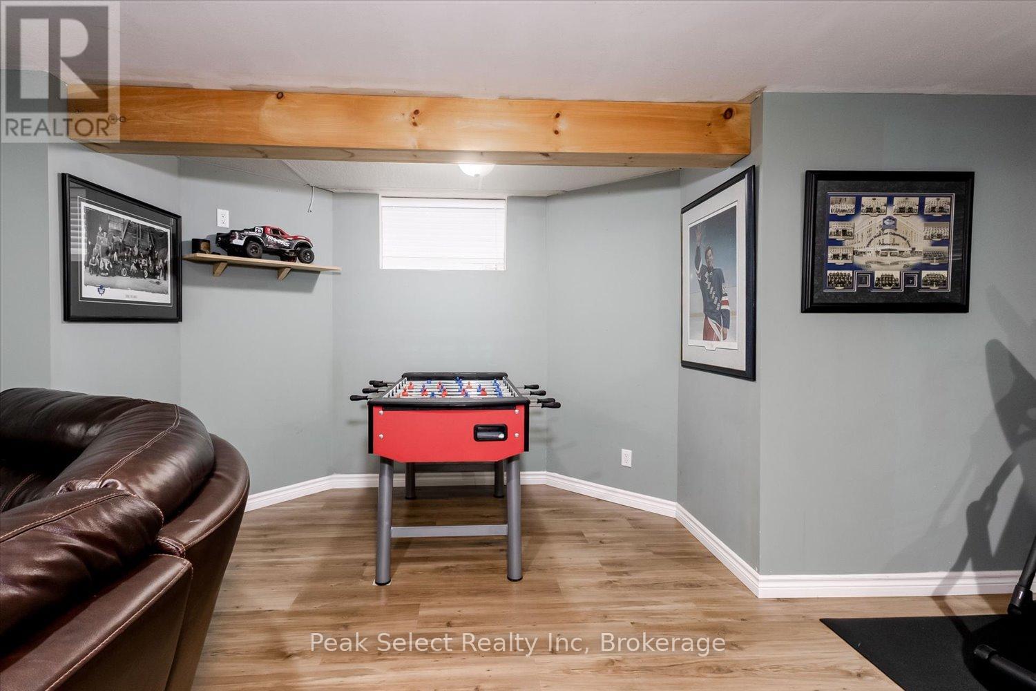 180 RIDGEWOOD CRESCENT - 30