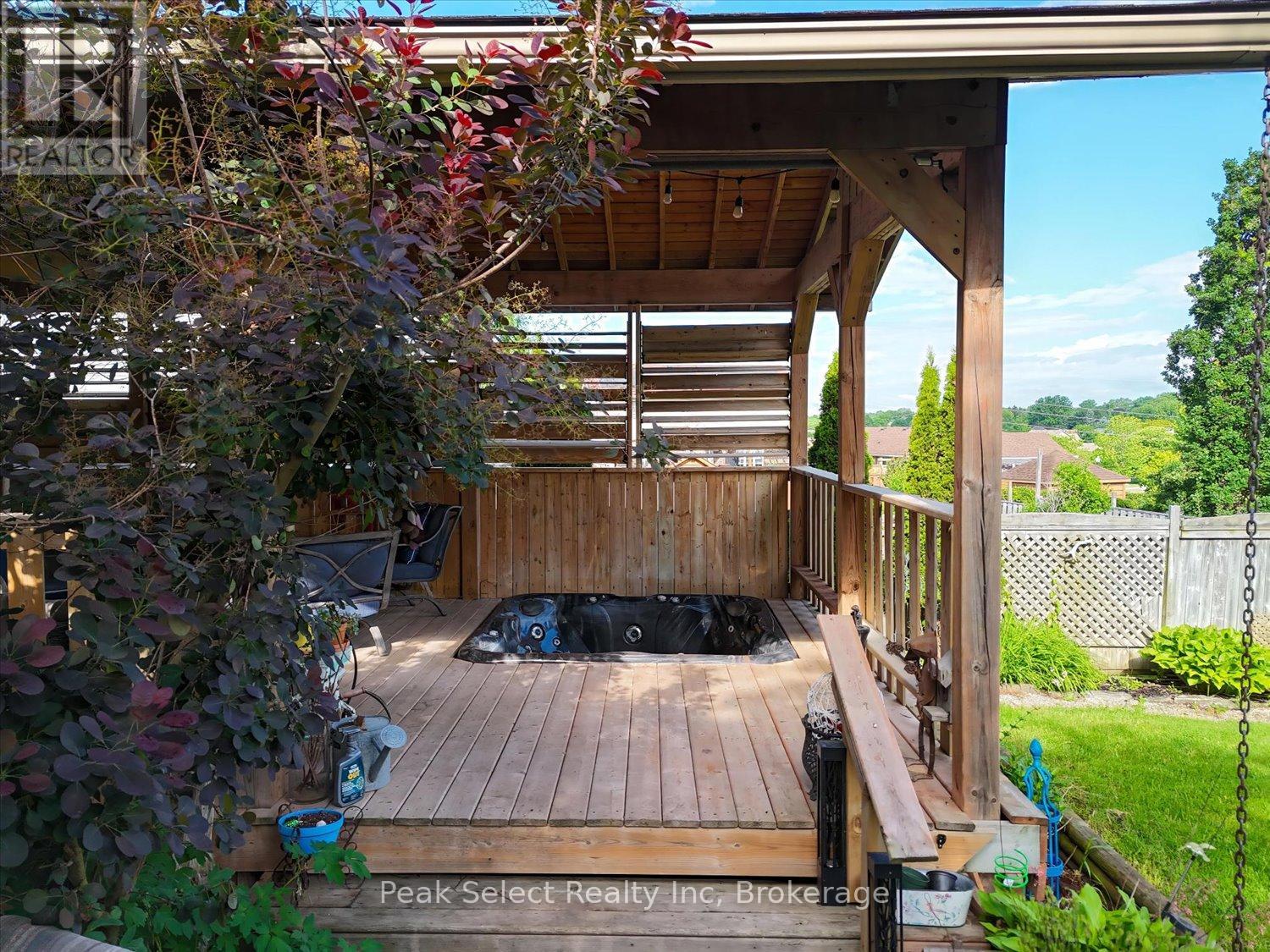180 RIDGEWOOD CRESCENT - 42