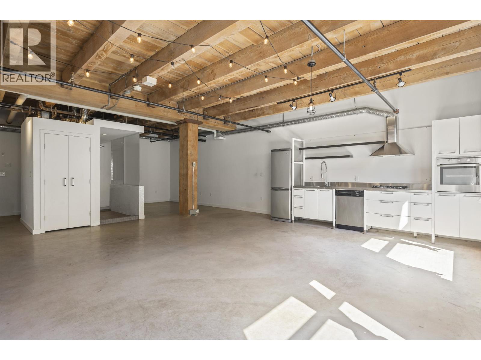 308 55 E CORDOVA STREET, Vancouver