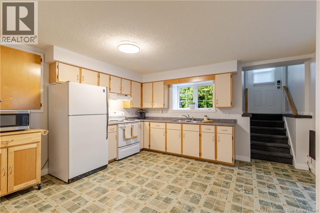 137 Manresa Drive - Image 32