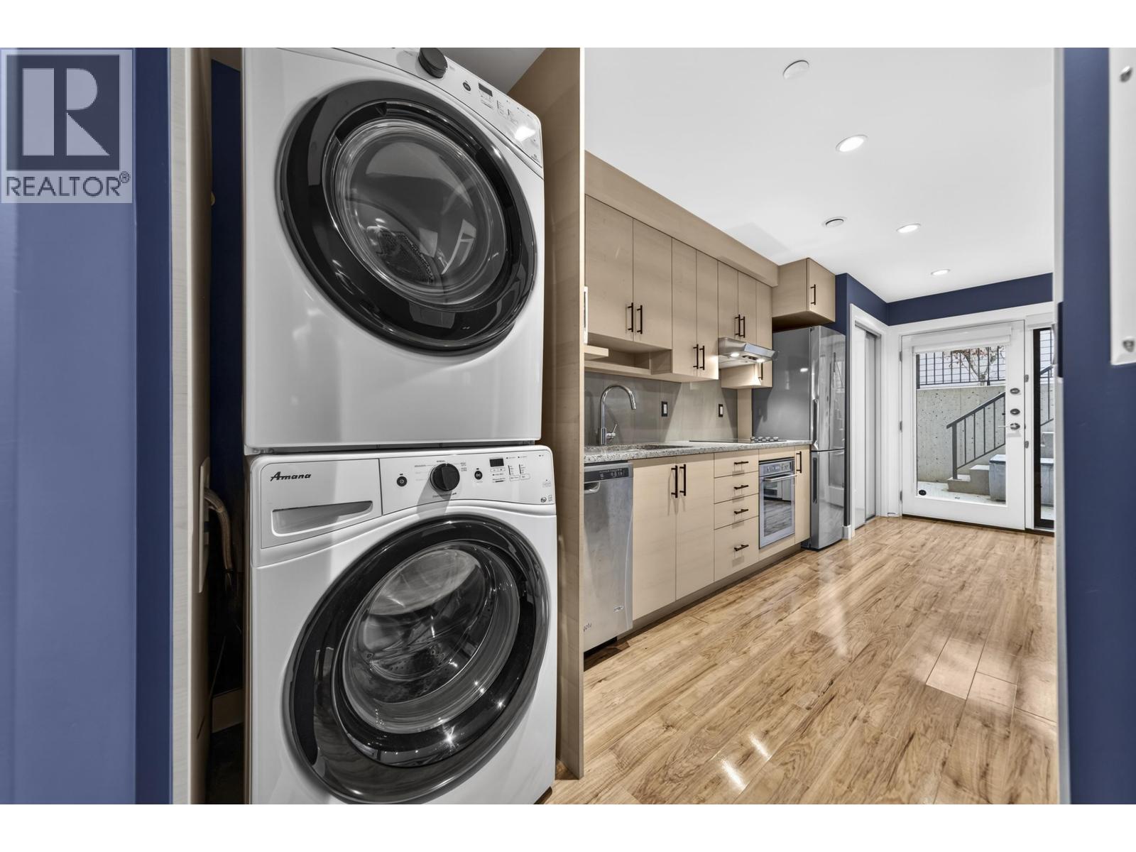 969 W 18TH AVENUE, Vancouver