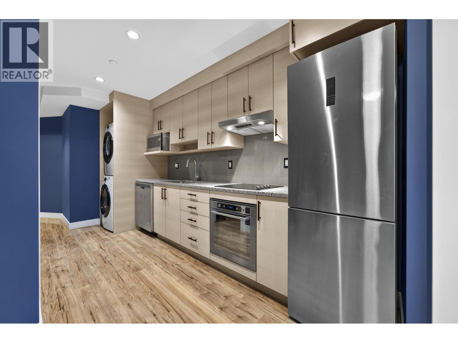 969 W 18TH AVENUE, Vancouver