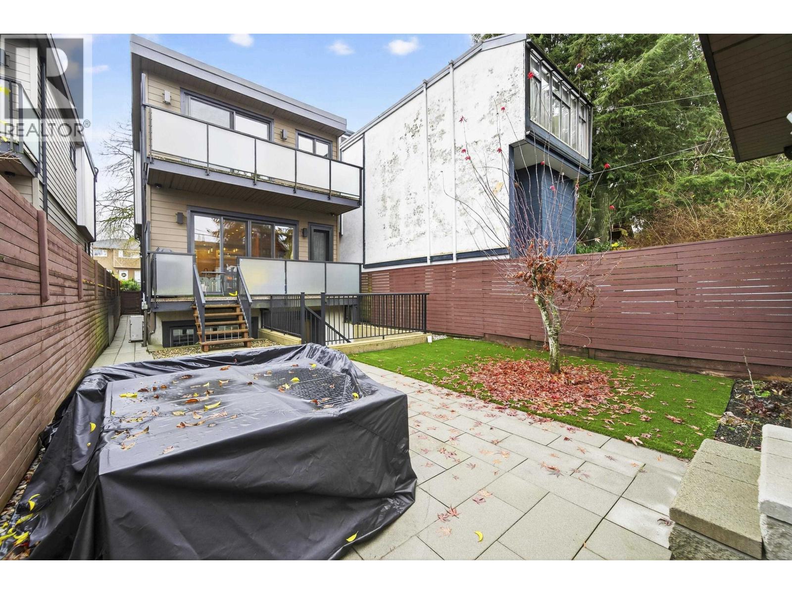 969 W 18TH AVENUE, Vancouver