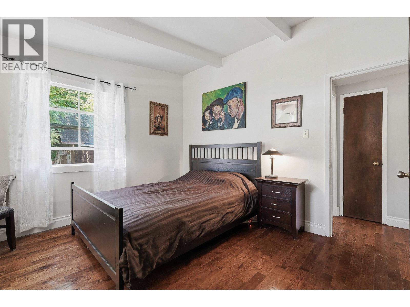 868 UPPER CRESCENT, Britannia Beach