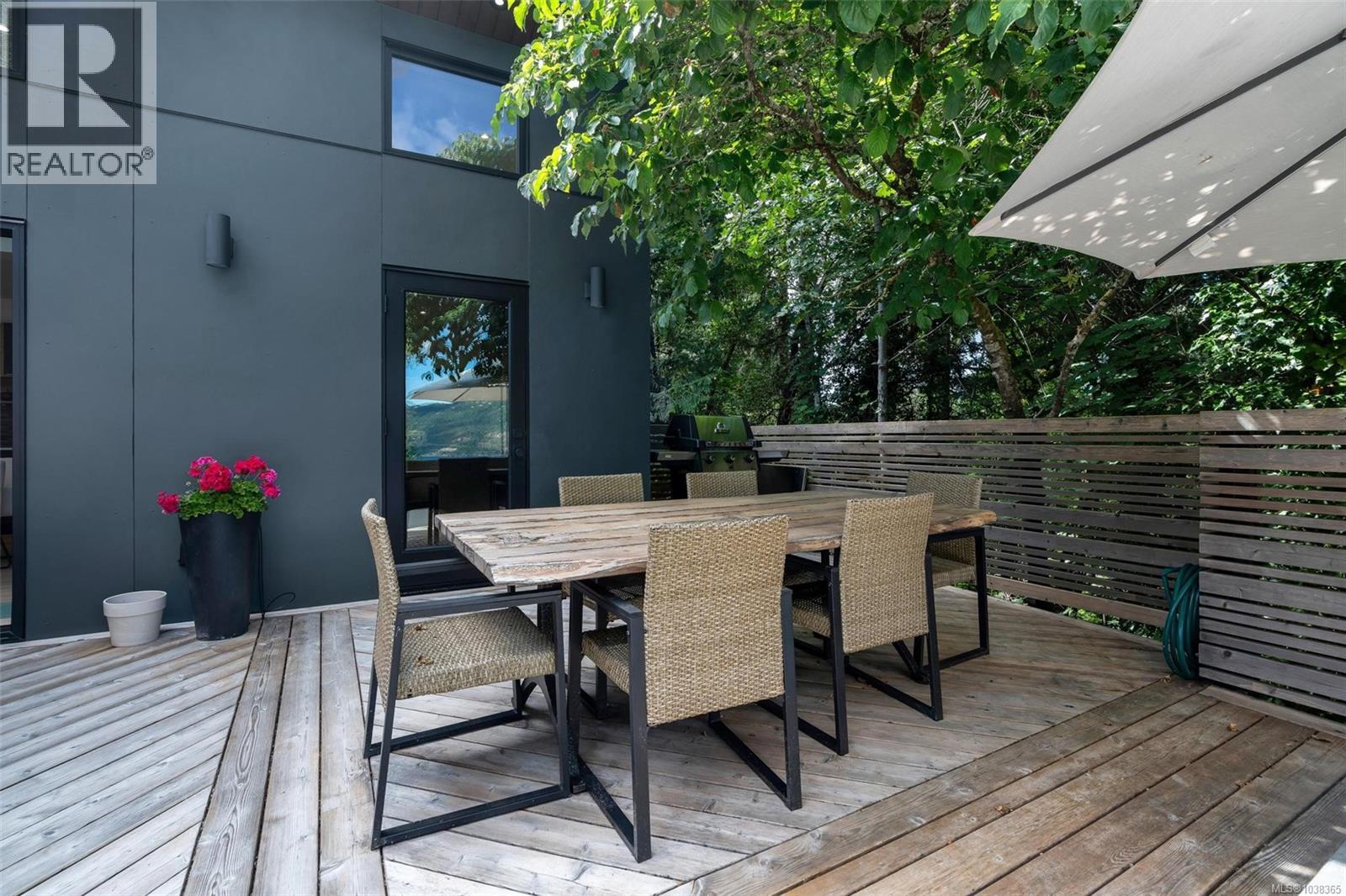 977 Grandview St - 56