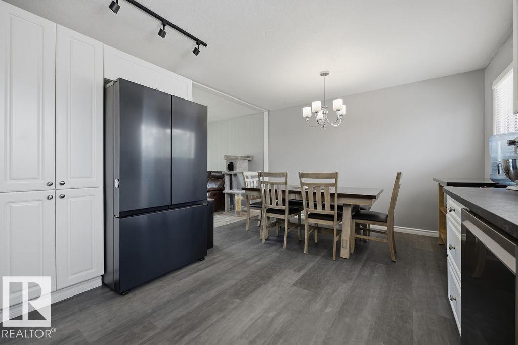 794 BIRCH AV — photo 12