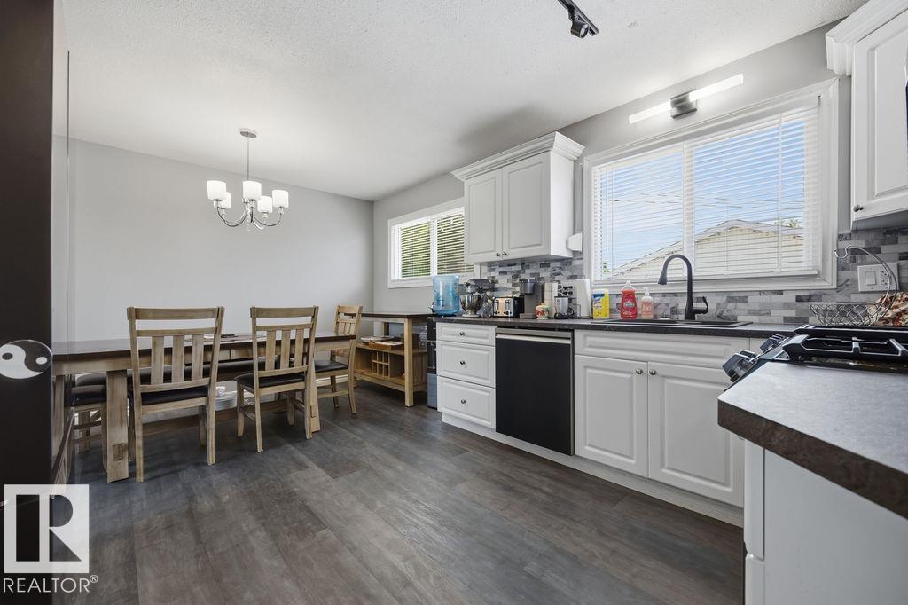 794 BIRCH AV — photo 13