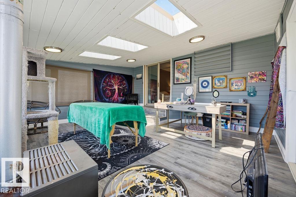 794 BIRCH AV — photo 18