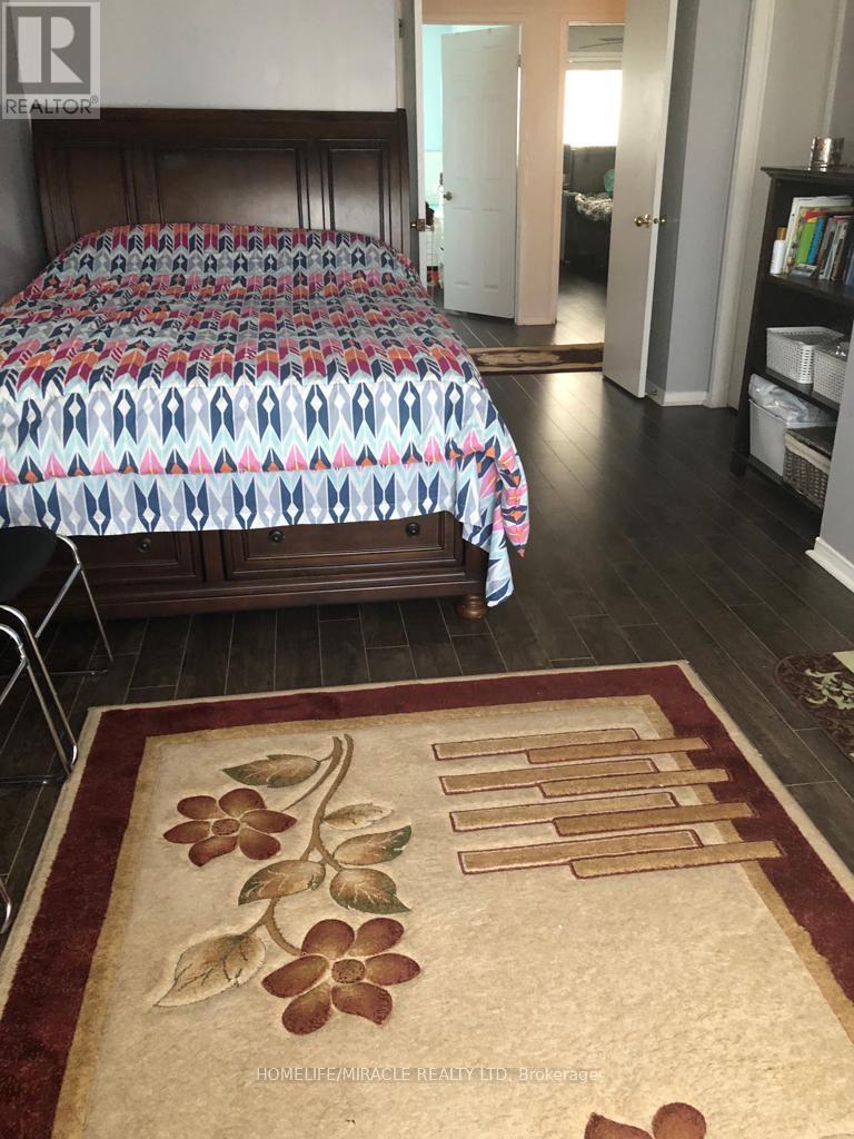 144 ROBBINSTONE DRIVE - 19