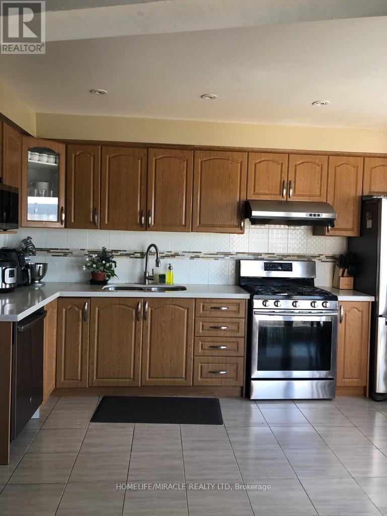144 ROBBINSTONE DRIVE - 1
