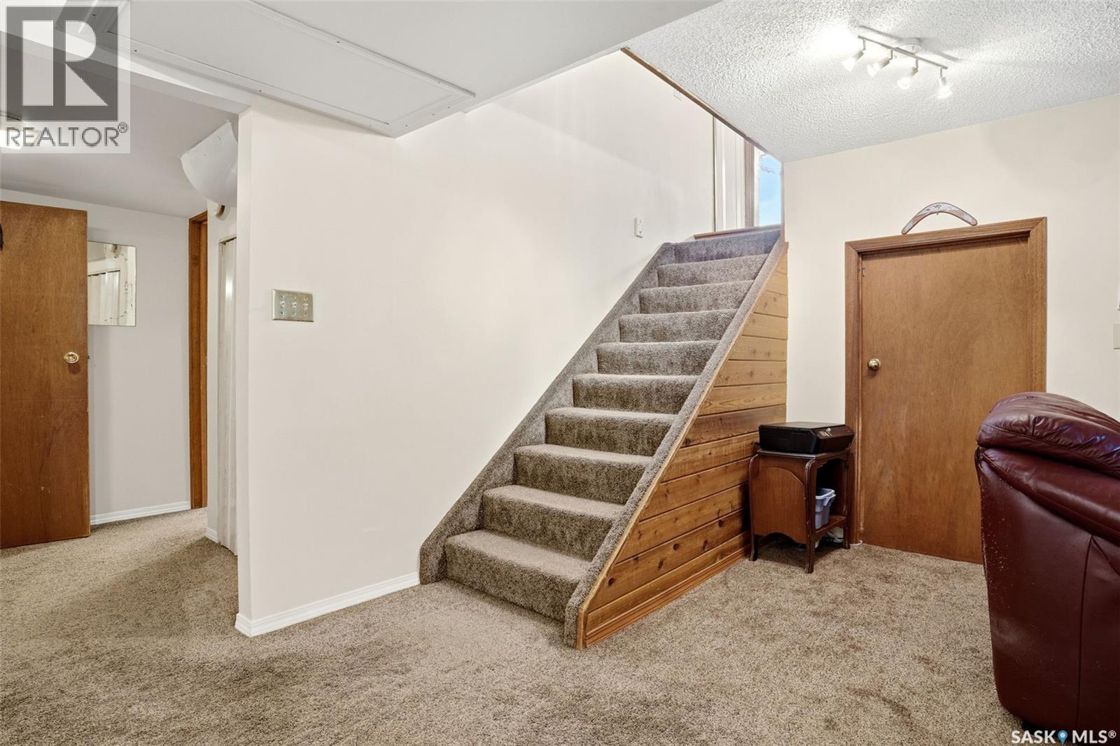 60 Krivel CRESCENT - 30