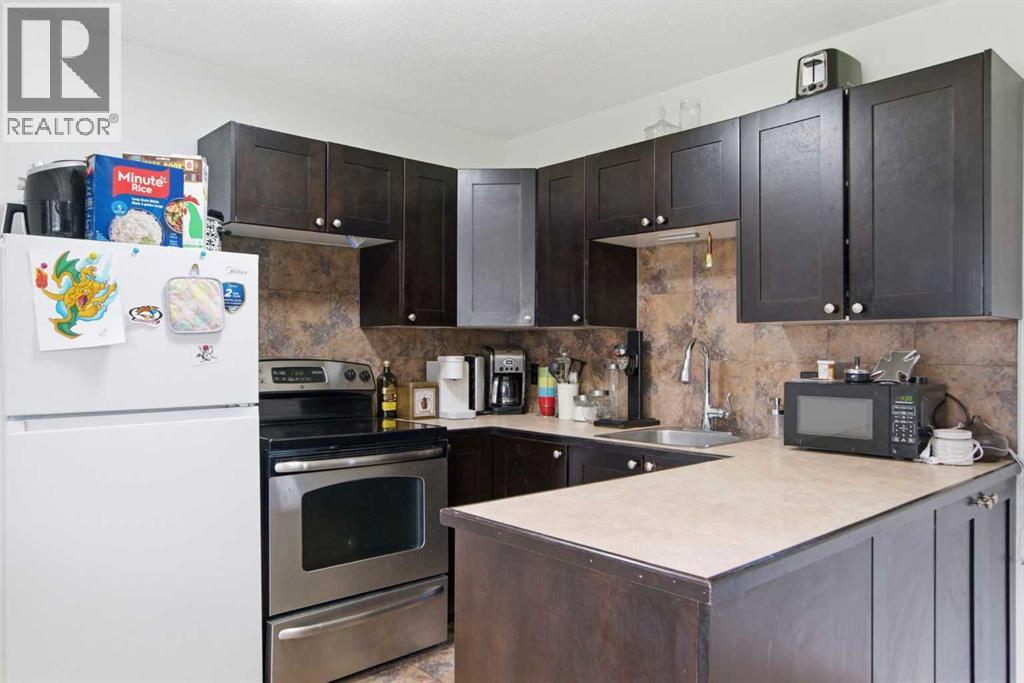 196 Gordon Drive SW - 38