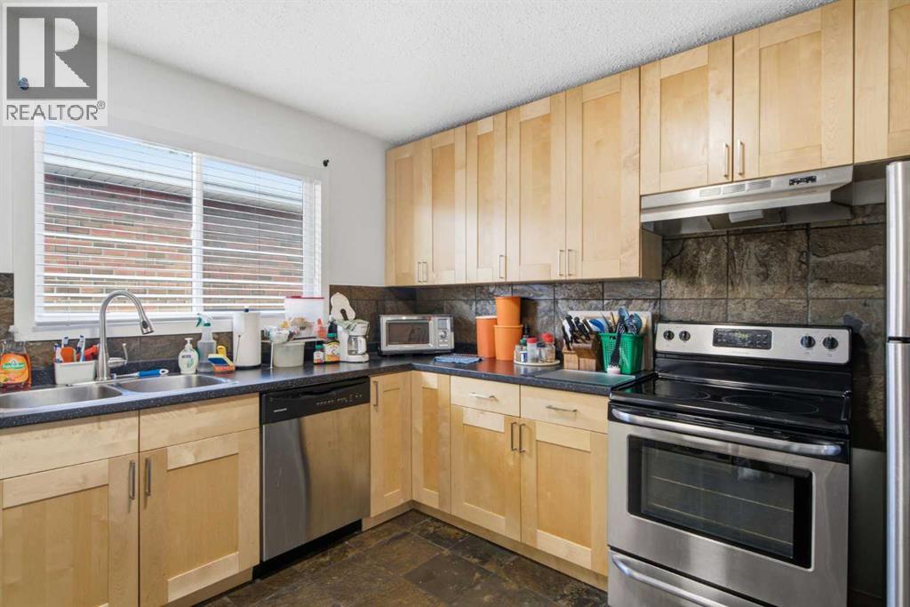 196 Gordon Drive SW - 7
