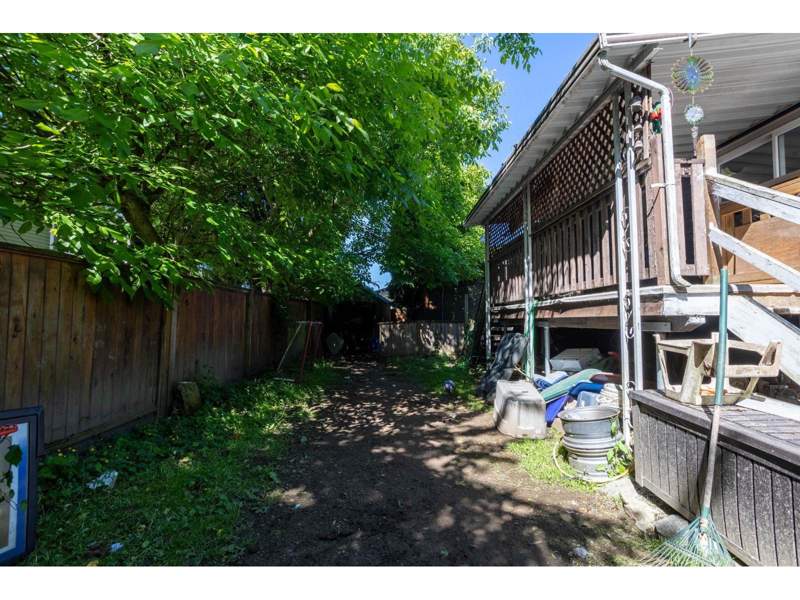 27582 31B AVENUE, Langley