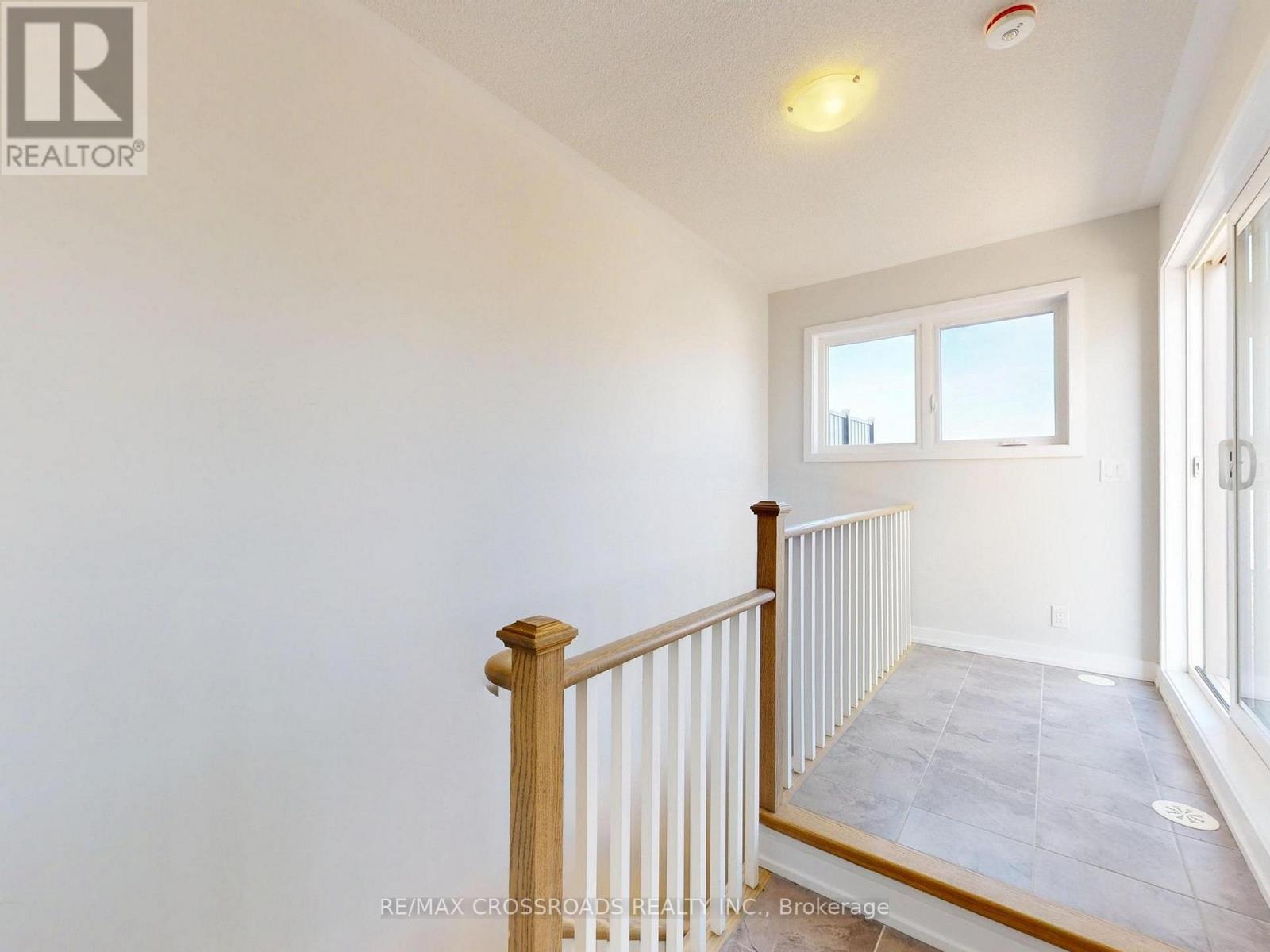 9 OSCAR STEEPER LANE - 19