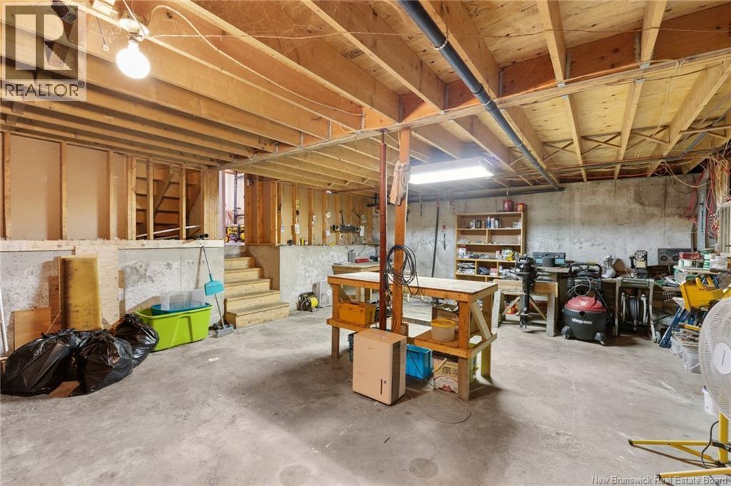64 Maple Street - Image 32