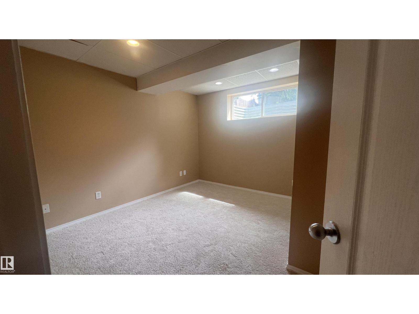 7 DOUCETTE PL — photo 37