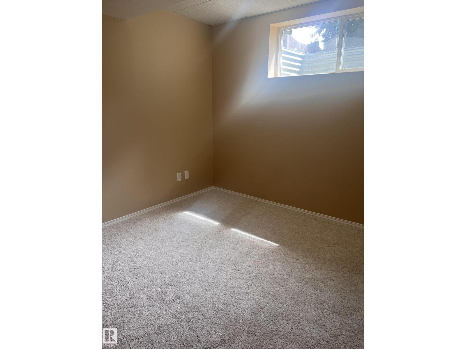 7 DOUCETTE PL — photo 38