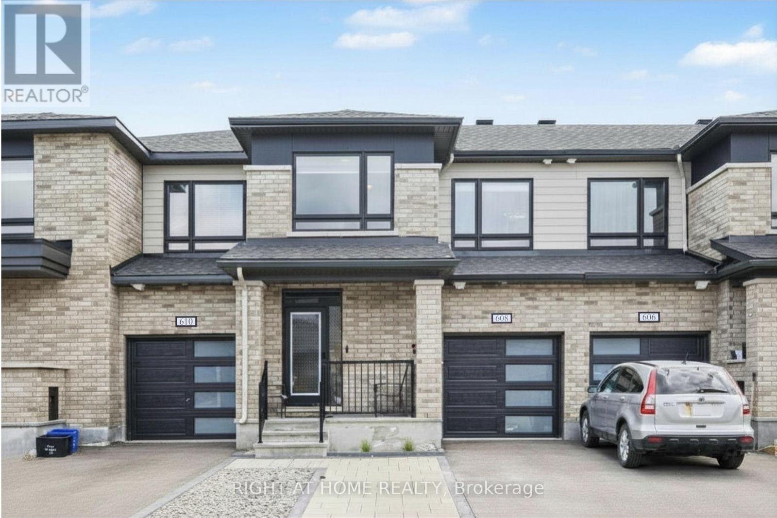 3 Bed, 4 Bath House for Sale in Ottawa – 608 FENWICK WAY, Ottawa – MLS# X13144930 - Image 1