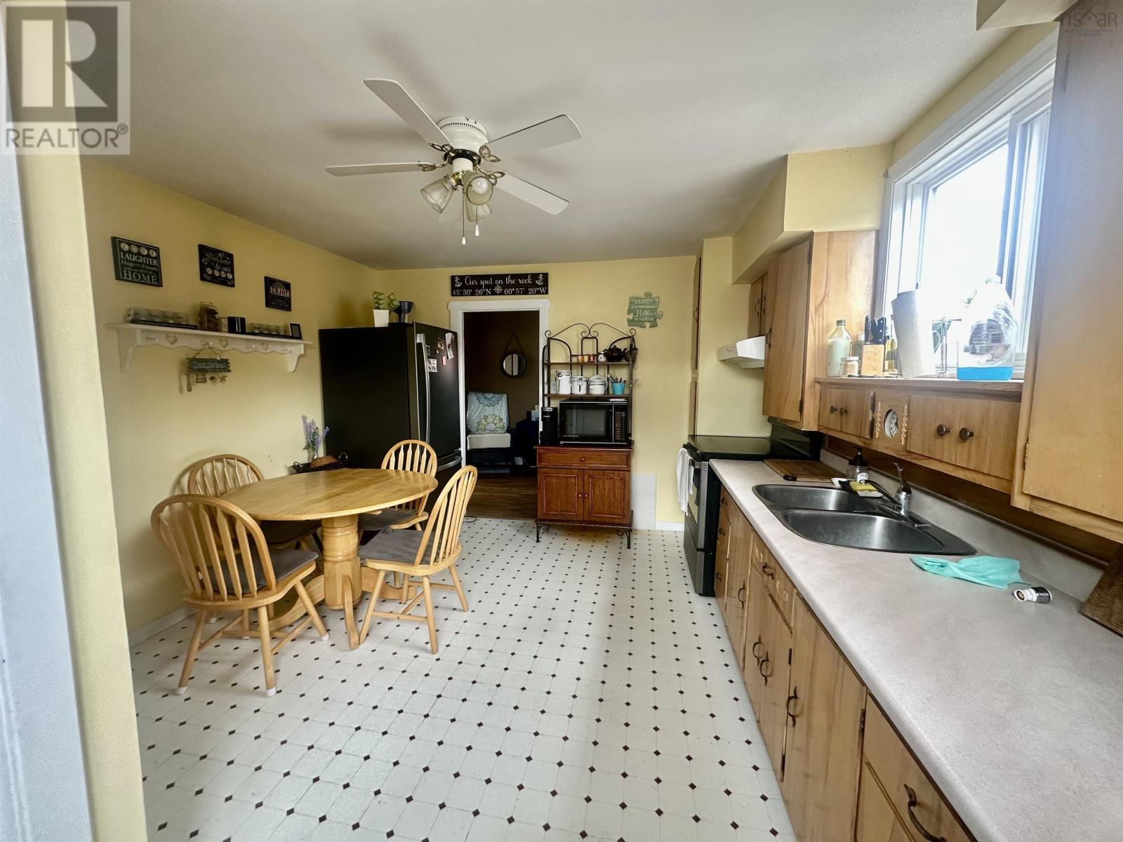 3712 Highway 206 - 12