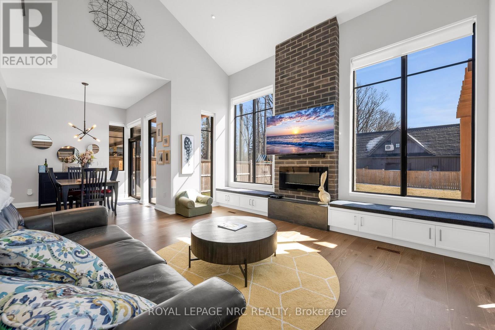 8 HILDA STREET - 8