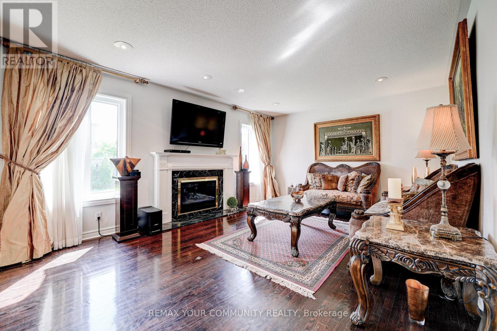 7 FERN AVENUE - 11