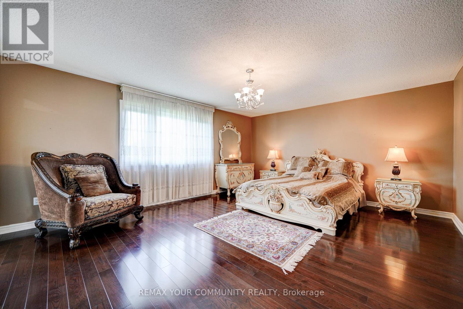 7 FERN AVENUE - 21