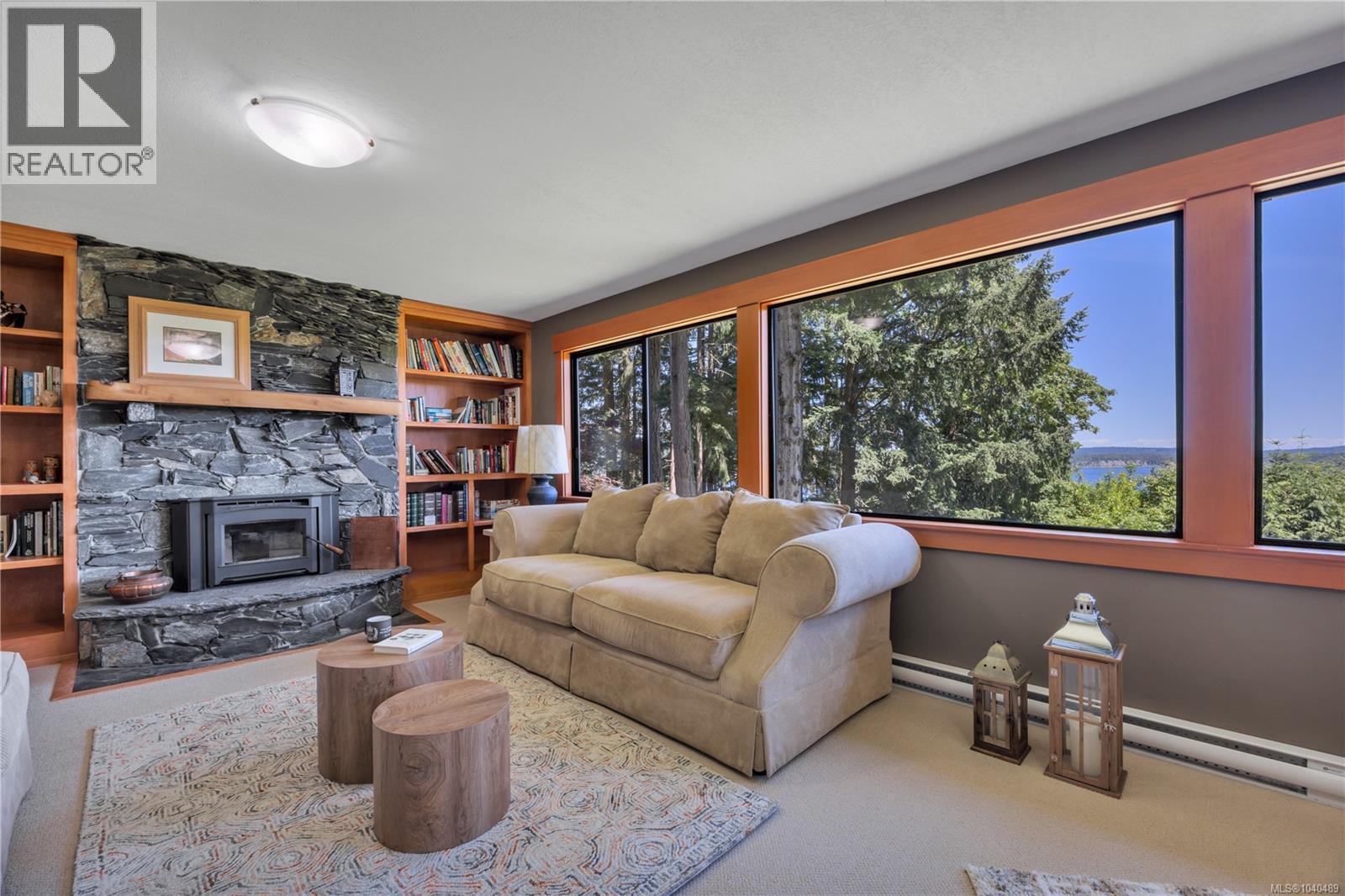 1370 Ivor Rd, Nanaimo