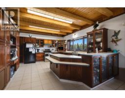 248 Borland Drive, Williams Lake, BC V0K2G0 Photo 11