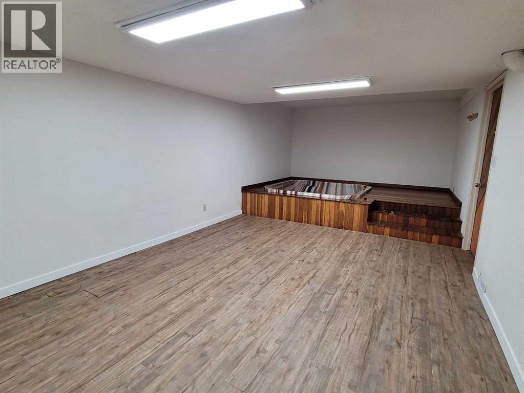 7110 99A Street - 22
